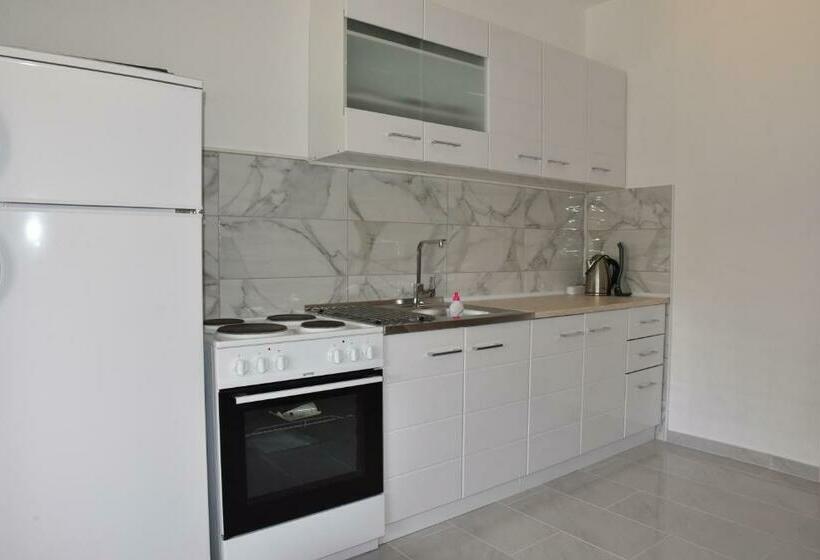 اتاق لوکس, Vila Cattleya