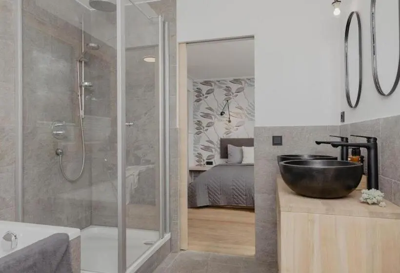 ویلای 3 خوابه, Rosamunde Apartments