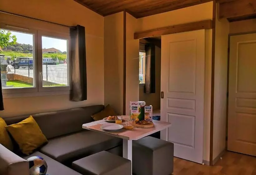 スーペリアーバンガロー, Berga Resort