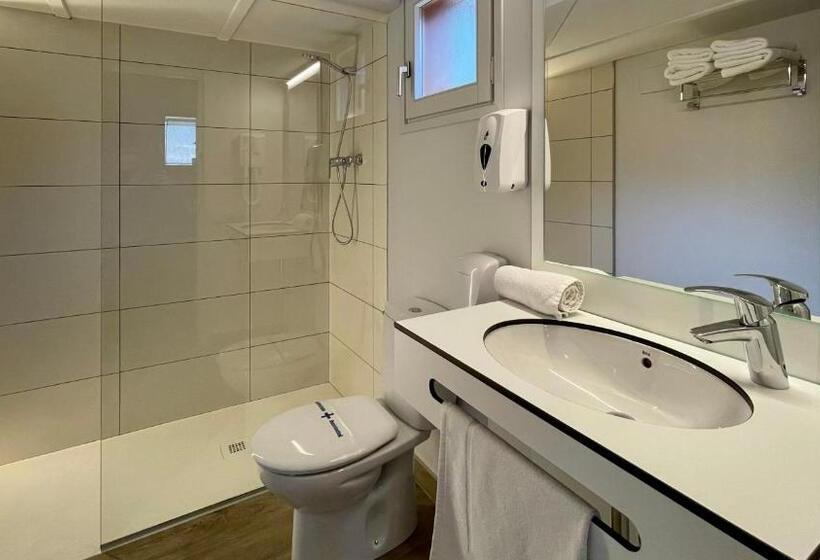 一居室高级别墅, Berga Resort