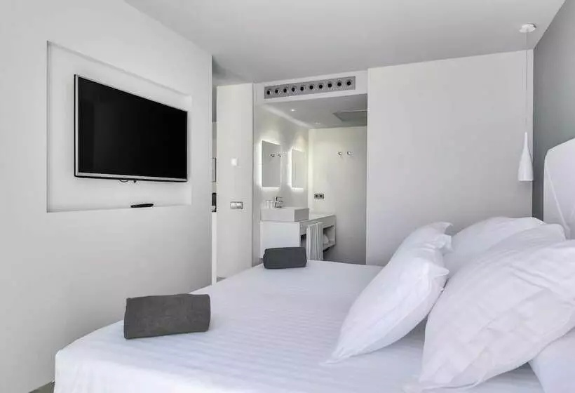 سوییت جونیور, Barcelo  Teguise Beach - Adults Only