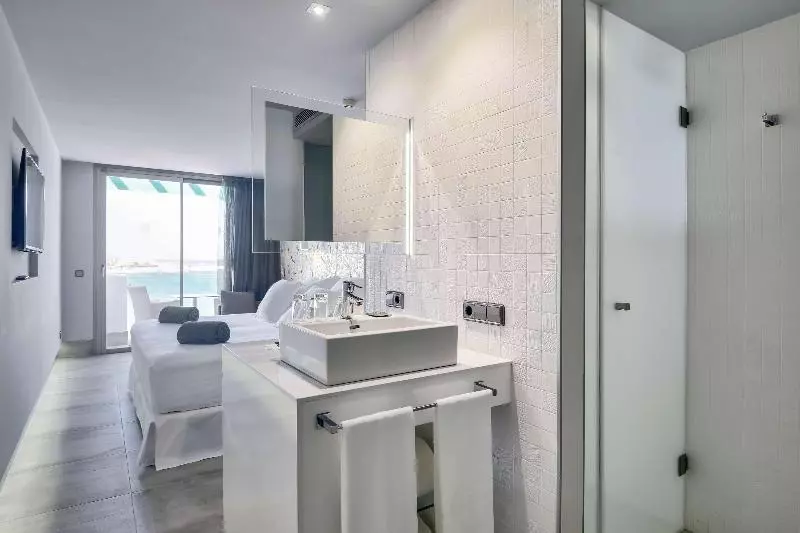 اتاق لوکس با چشم‌انداز دریا, Barcelo  Teguise Beach - Adults Only