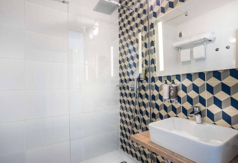 غرفة سوبيريور مطلّة علي البحر, Best Western Plus Hotel Canet Plage