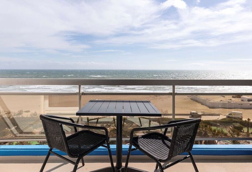 غرفة سوبيريور مطلّة علي البحر, Best Western Plus Hotel Canet Plage