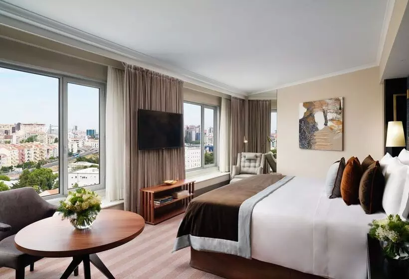 Quarto Familiar Premium, Corinthia Lisbon
