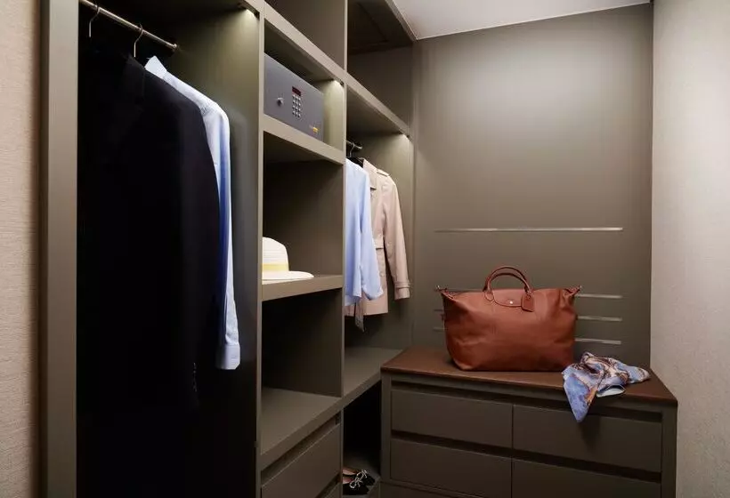 Junior Suite Deluxe, Corinthia Lisbon