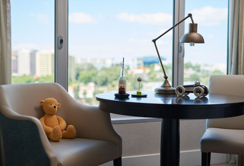 Quarto Familiar Deluxe, Corinthia  Lisbon