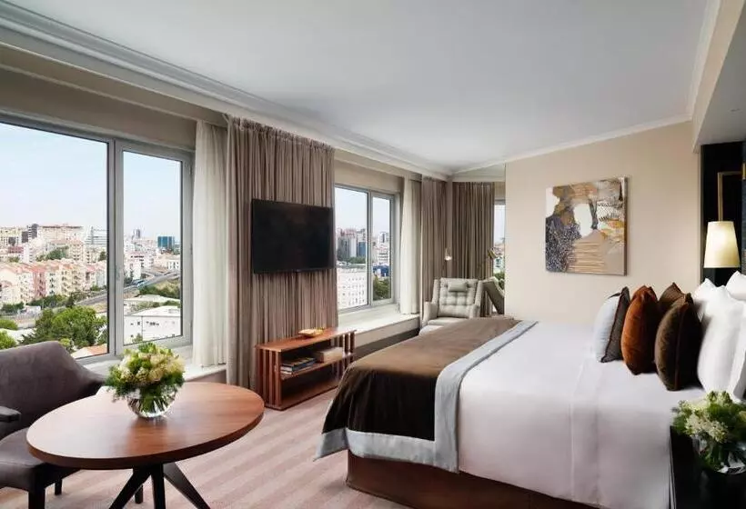 Junior Suite Deluxe, Corinthia Lisbon