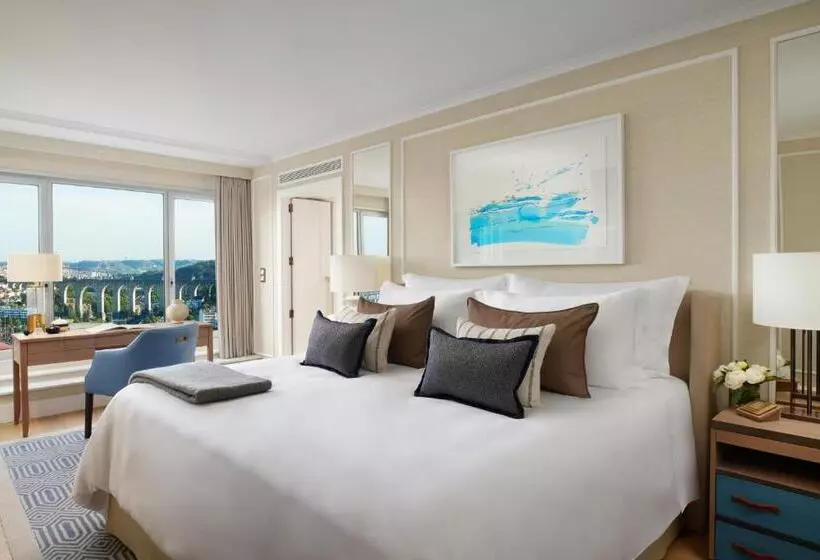 Suite, Corinthia Lisbon
