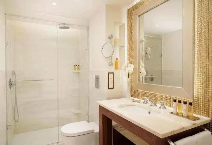 Suite Júnior Vista Parque, Corinthia Lisbon