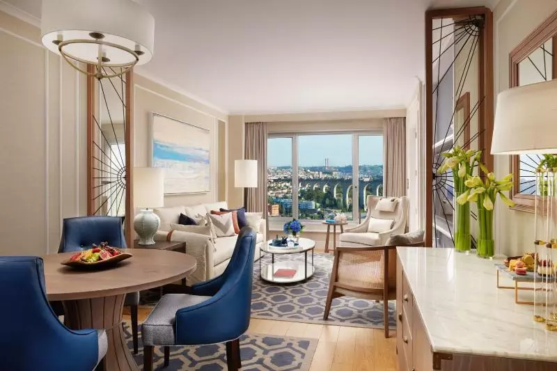 Suite, Corinthia Lisbon