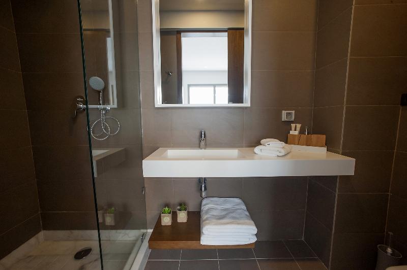 اتاق اجرایی, Grand Mercure Singapore Roxy