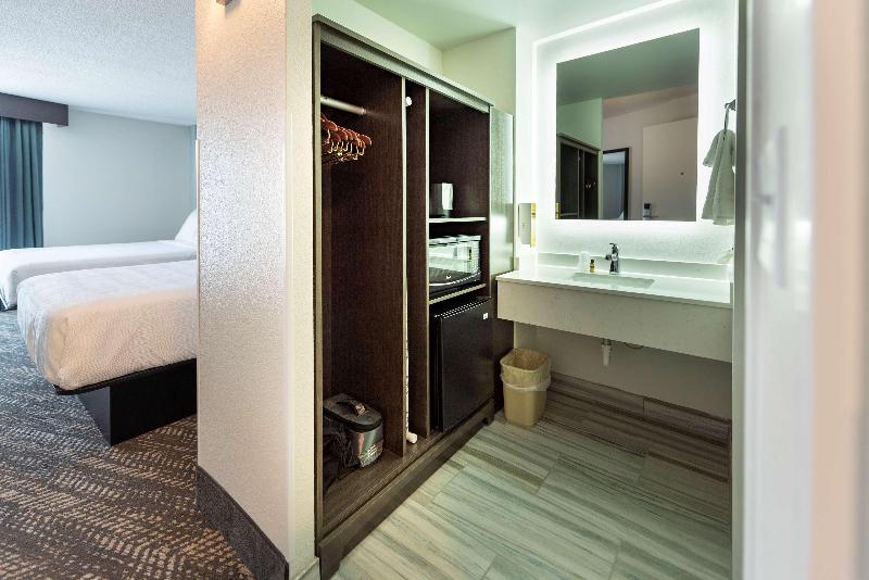 اتاق اجرایی, Grand Mercure Singapore Roxy