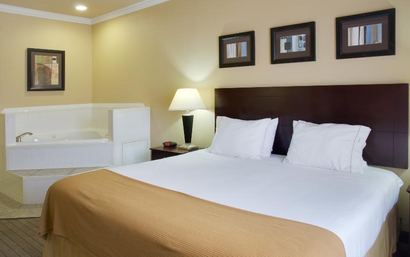 Номер Стандарт, Ibis Krakow Centrum
