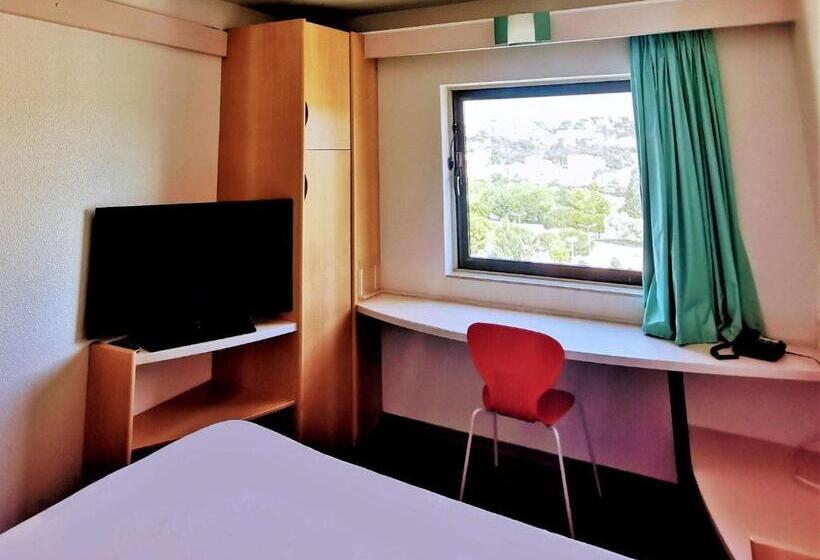 Номер Стандарт, Ibis Leiria Fatima