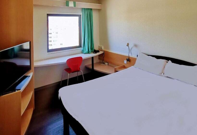 Номер Стандарт, Ibis Leiria Fatima