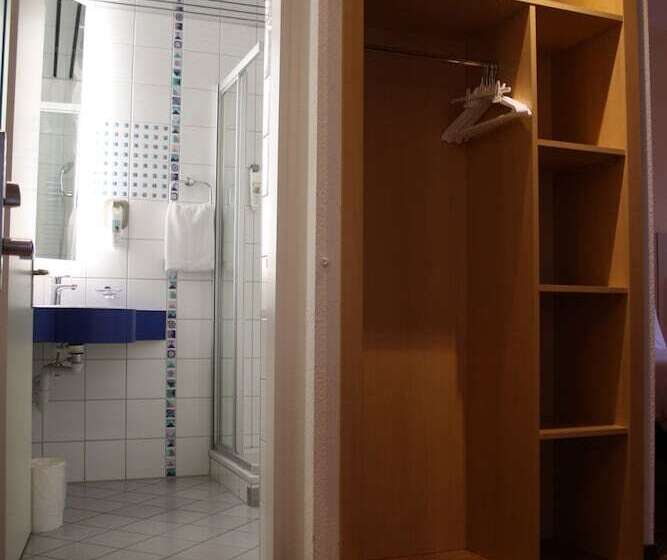 חדר סטנדרט מיטה זוגית, Ibis Luzern Kriens