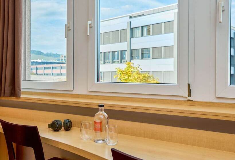 Номер Стандарт, Ibis Luzern Kriens