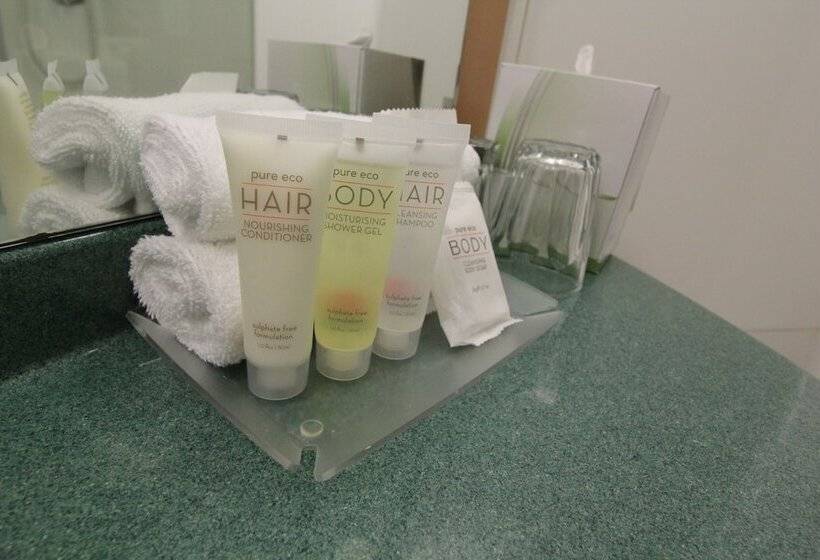 标准间, Ibis Newcastle