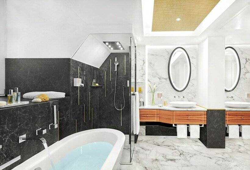 جناح, Mandarin Oriental, Munich