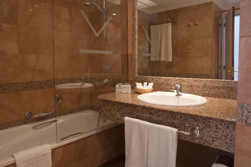 اتاق لوکس با وان آب گرم, Mercure Roma Corso Trieste