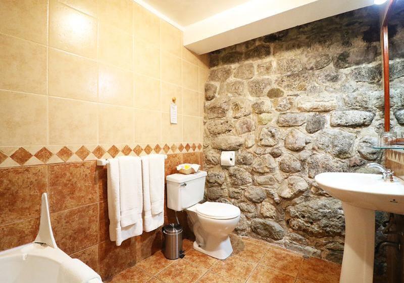 标准间, & Mirador Los Apus