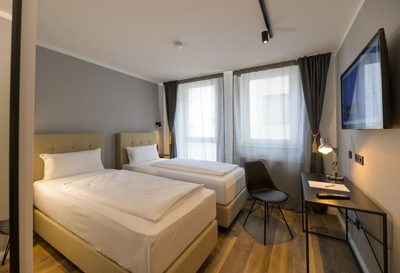 标准间, Nikii City