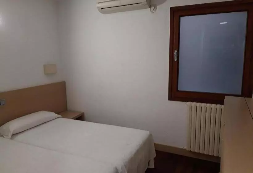 インサイドエコノミールーム, Puigcerdà