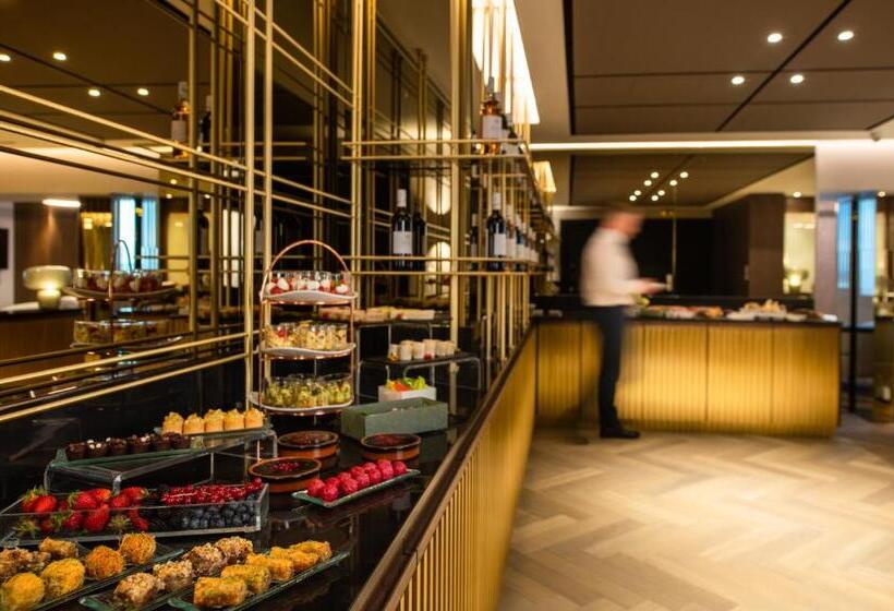 キングサイズベッドのジュニアスイート, Sofitel Athens Airport