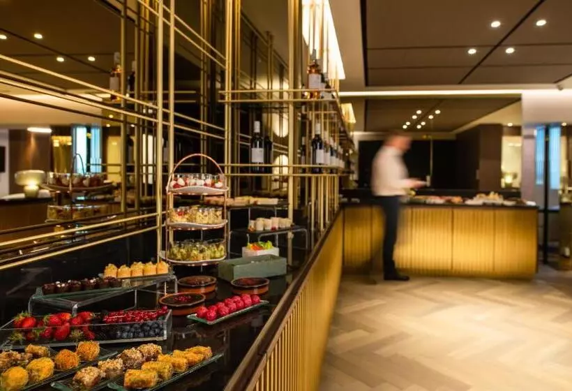 سوئیت جونیور با تخت بزرگ, Sofitel Athens Airport