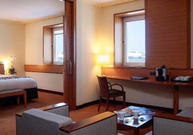 سوئیت جونیور با تخت بزرگ, Sofitel Athens Airport