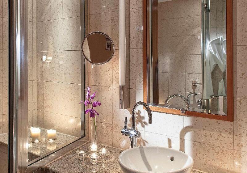 キングサイズベッドのジュニアスイート, Sofitel Athens Airport