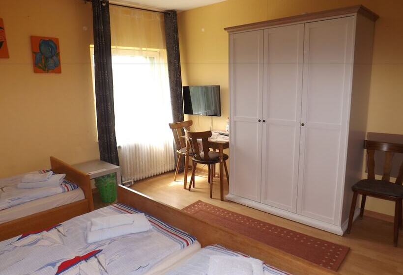 标准三人间, Landgasthof Hotel Zum Norden