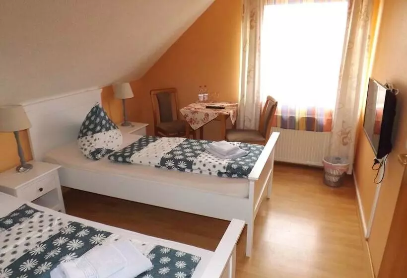 スタンダード４人部屋, Landgasthof Hotel Zum Norden