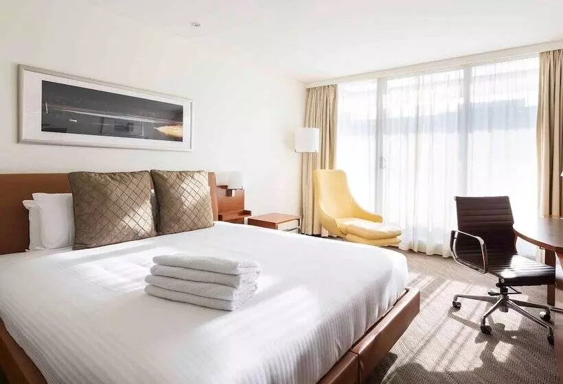 اتاق استاندارد با تخت دوبل, Novotel Canberra