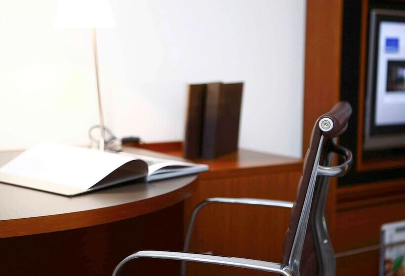 شقة غرفة واحدة, Novotel Canberra