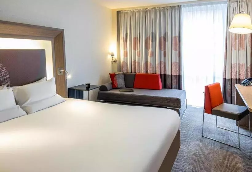 Superior-huone, Novotel Leeds Centre