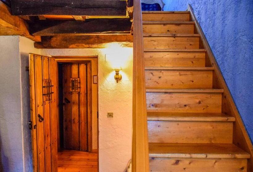 חדר סטנדרט לשלושה, Posada Real El Rincón De Babia