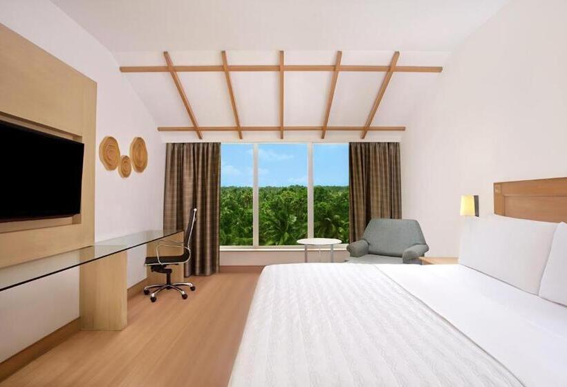 غرفة ديلوكس سرير كينج ذات إطلالة, Le Méridien Kochi