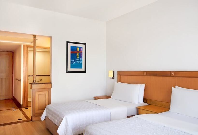 غرفة كلوب, Le Méridien Kochi