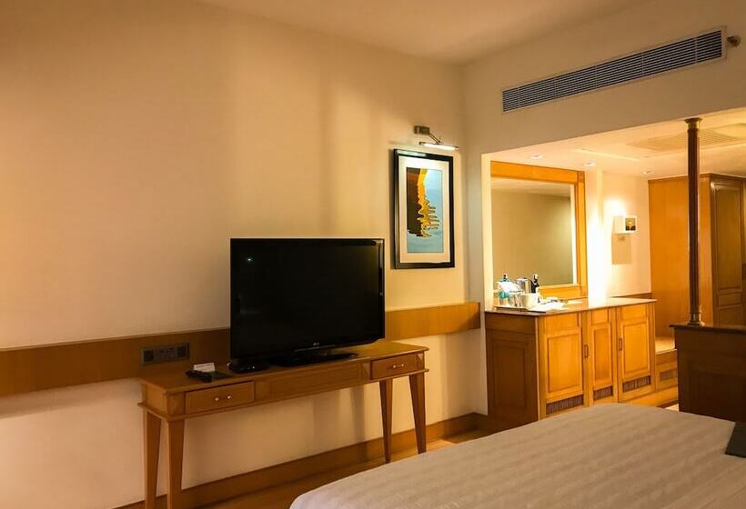 俱乐部房间, Le Méridien Kochi