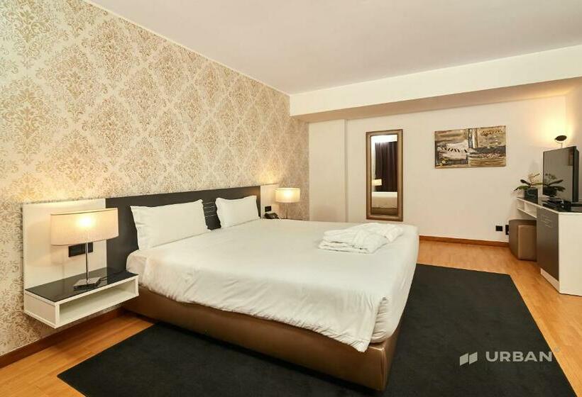 جناح عائلي, Amadeos   Matosinhos   Porto