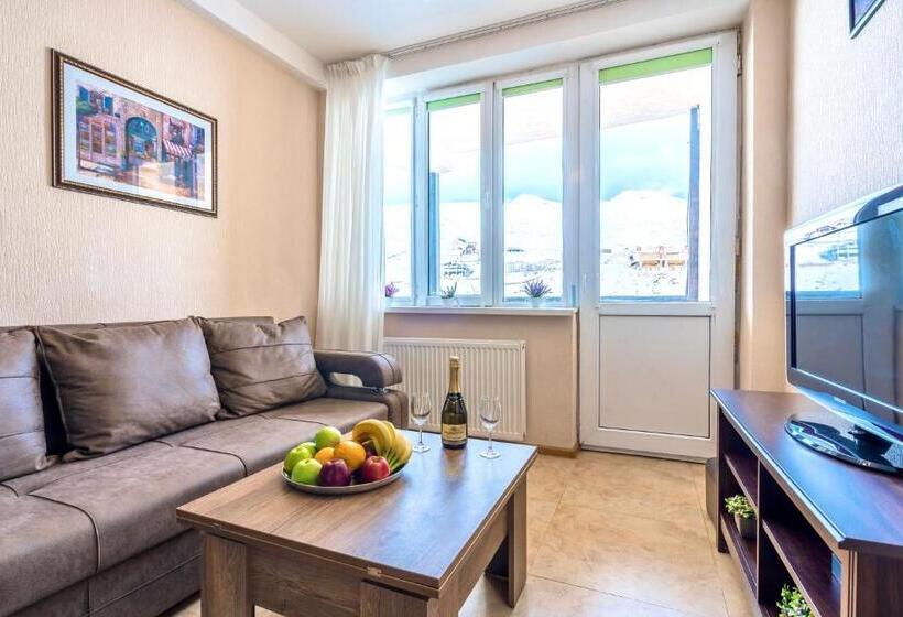 آپارتمان 1 خوابه با بالکن, 2 Room Apartment Nft Gudauri Penta 503