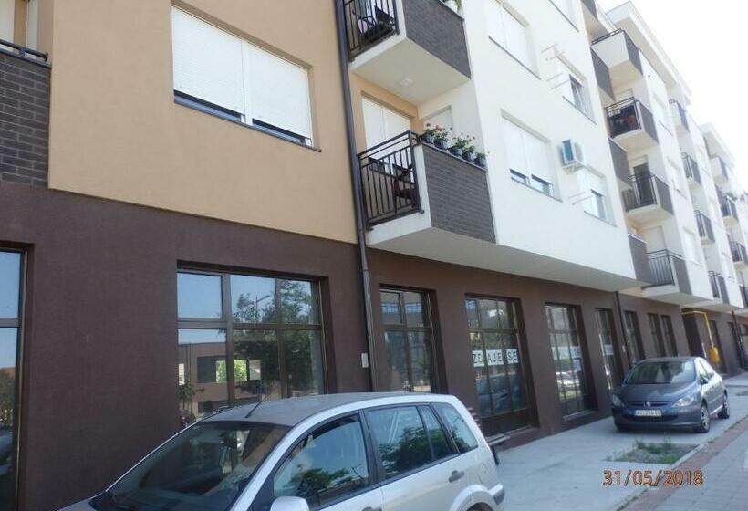 آپارتمان 1 خوابه, Apartment Erika