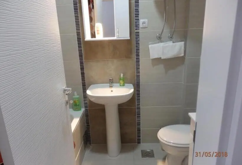 آپارتمان 1 خوابه, Apartment Erika