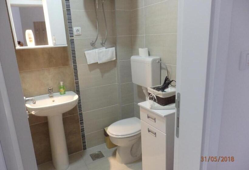 آپارتمان 1 خوابه, Apartment Erika