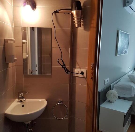 디럭스 룸, Albergue Camiño Real