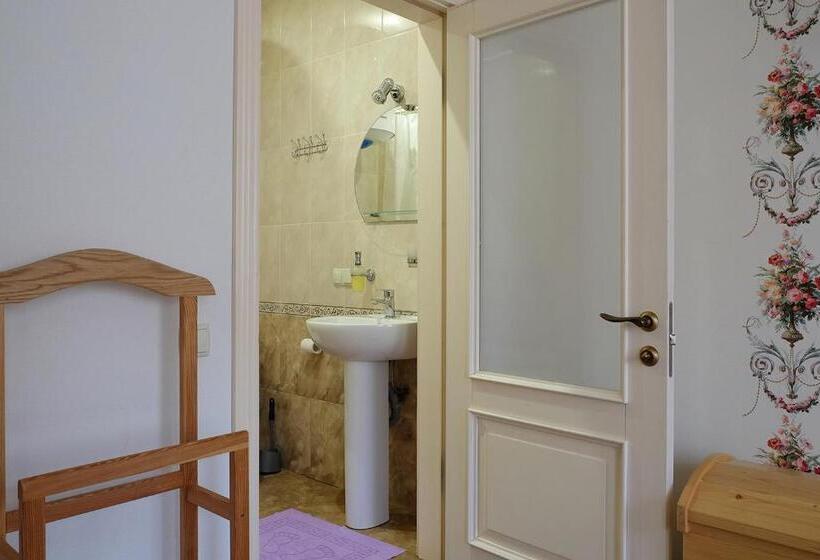 اتاق استاندارد, гостеріяold Town