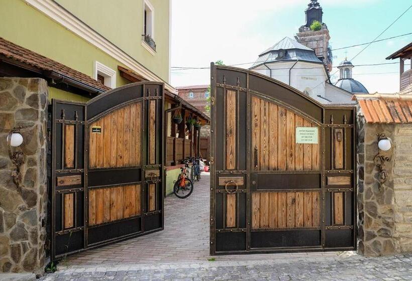 اتاق سوپریور خانوادگی, гостеріяold Town