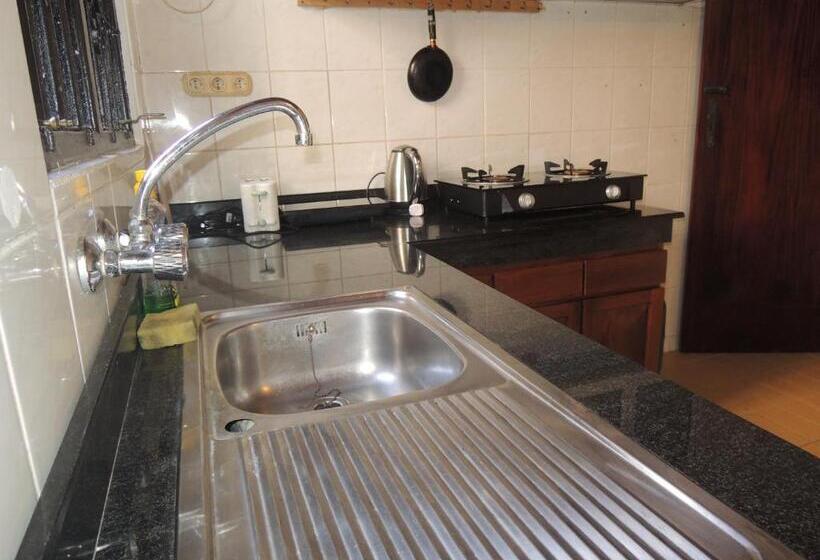 Номер Стандарт Совместная Ванная, Bentota Home Stay